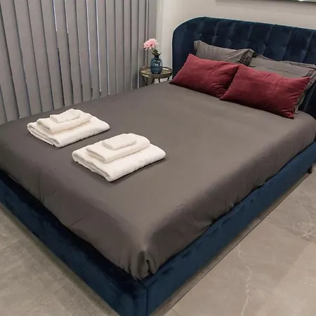 Apartment Skin Suites-luxury Living